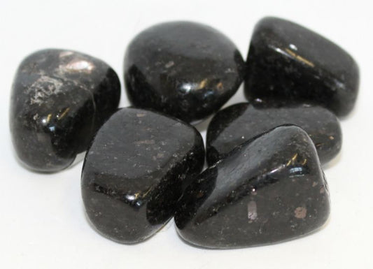 Nuummite