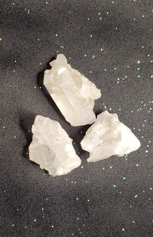 Arkansas Mini Quartz Cluster - Small (1")