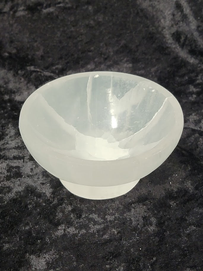 Selenite Bowl (4" w/Stand) - Northern Magick Supplies
