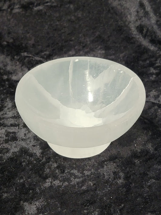 Selenite Bowl (4" w/Stand) - Northern Magick Supplies