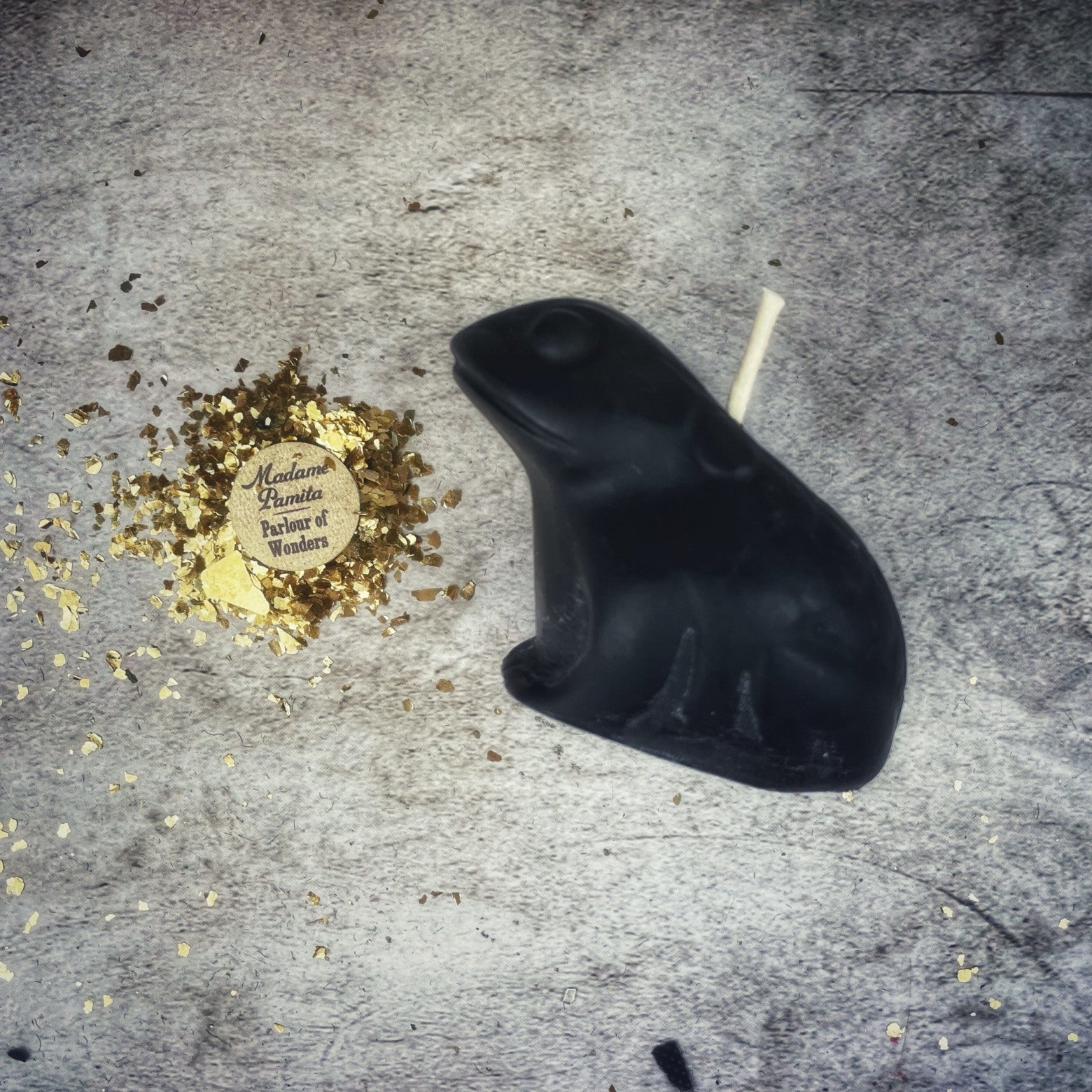 Beeswax Lucky Money Frog Spell Candle - Northern Magick Supplies