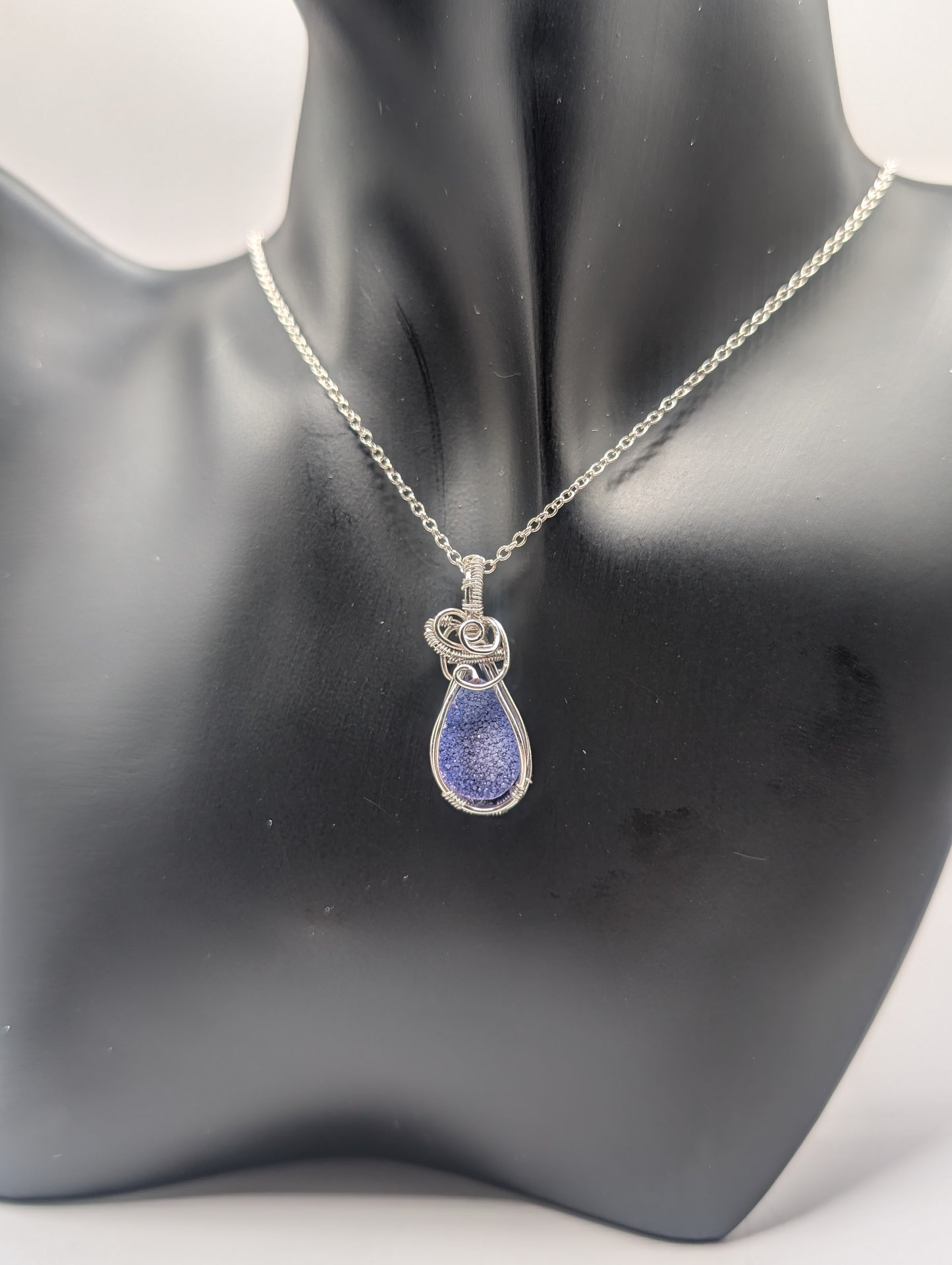 Stunning Deep Purple Druzy Agate Necklace