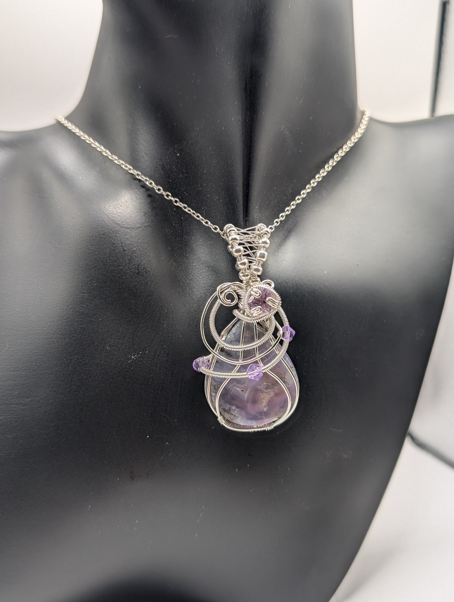 ✨ Elevate Your Style with Our Unique Purple Moss Agate & Amethyst Wire Wrapped Pendant! ✨🌟