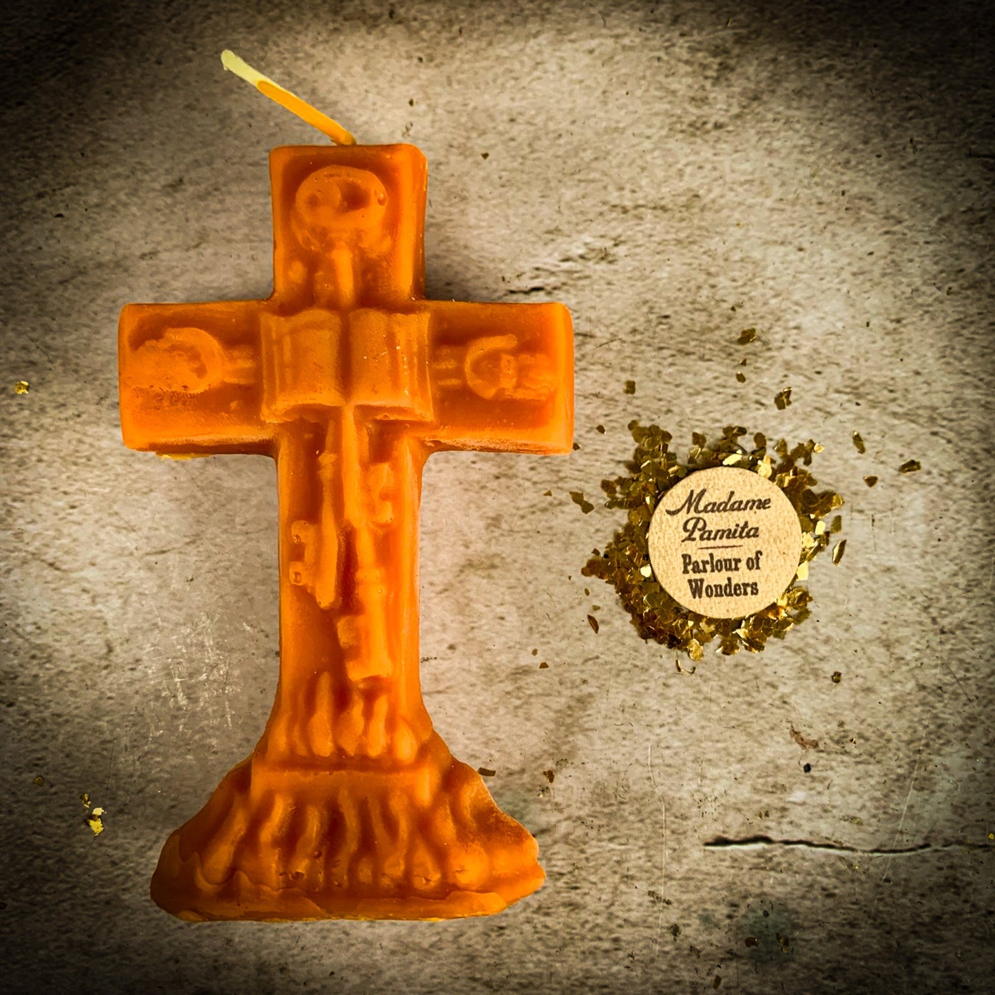Beeswax Uncrossing Spell Candle - Remove Hexes, Curses & Jinxes - Northern Magick Supplies