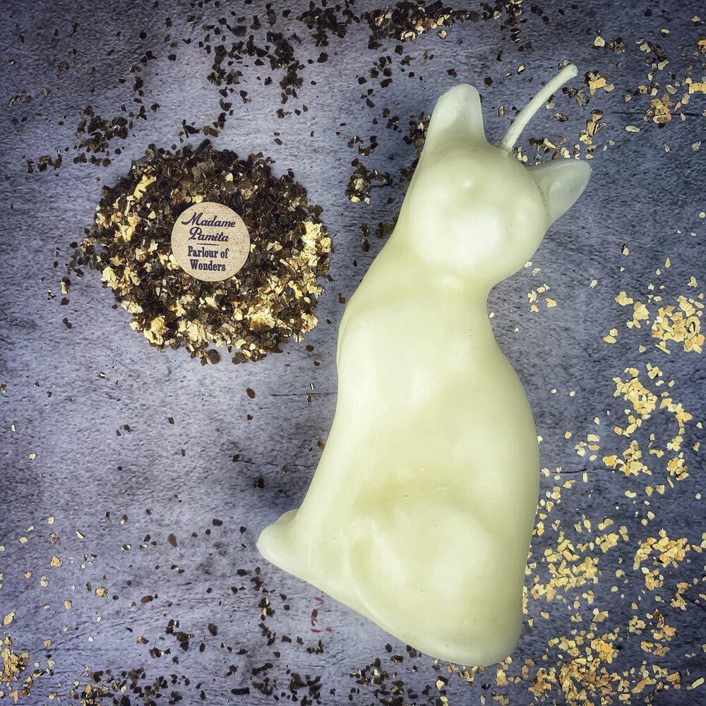 Beeswax Lucky Cat Spell Candle - Fast Action & Manifestation Magic - Northern Magick Supplies