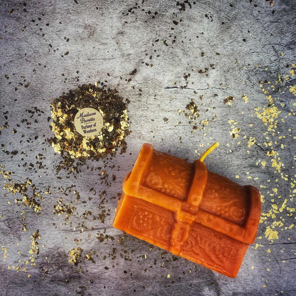 Beeswax Treasure Chest Spell Candle - Northern Magick Supplies