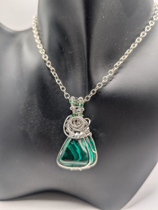 🌟 Discover the Magic of Our Handcrafted Malachite Pendant! 🌟