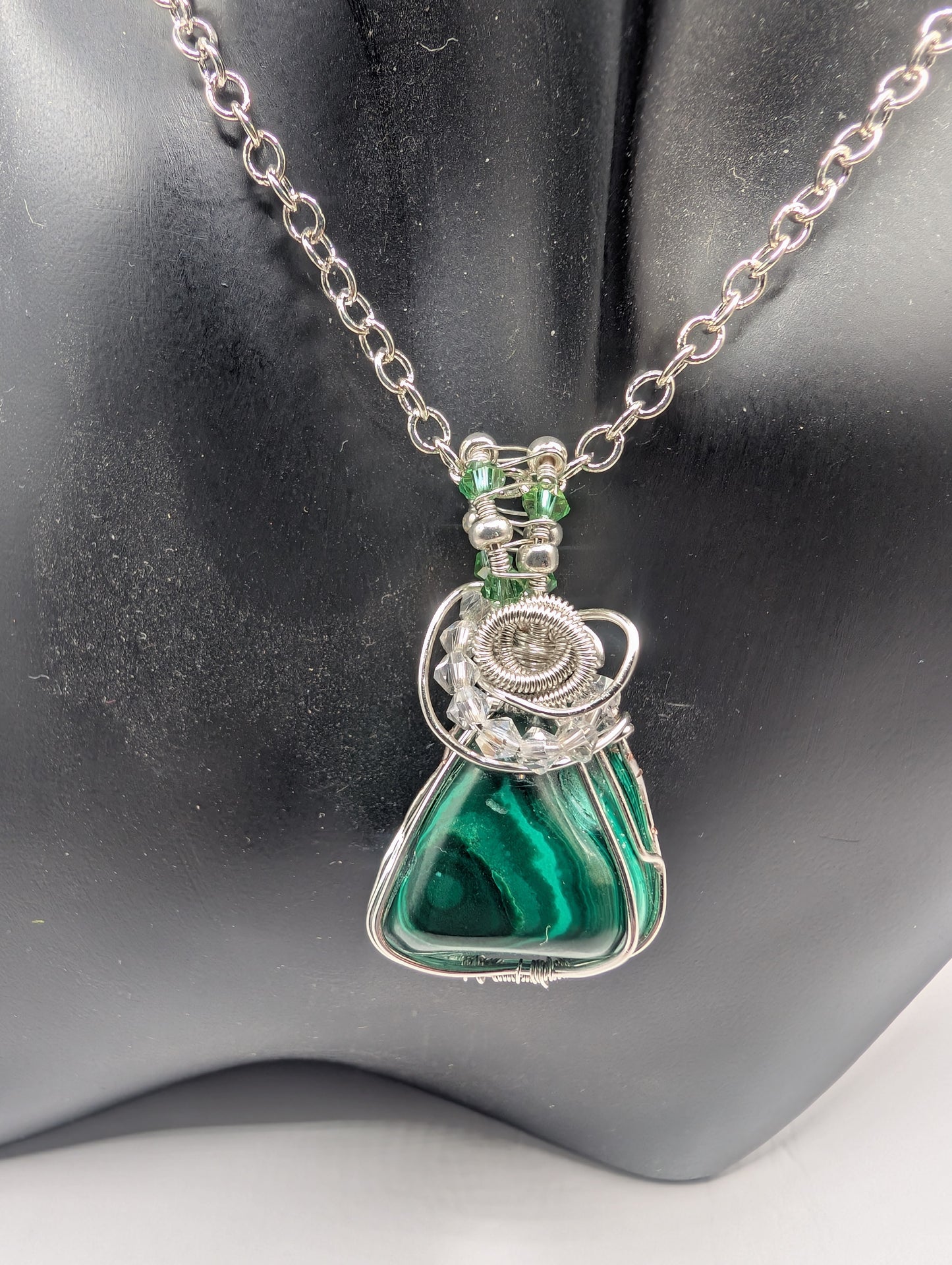 🌟 Discover the Magic of Our Handcrafted Malachite Pendant! 🌟