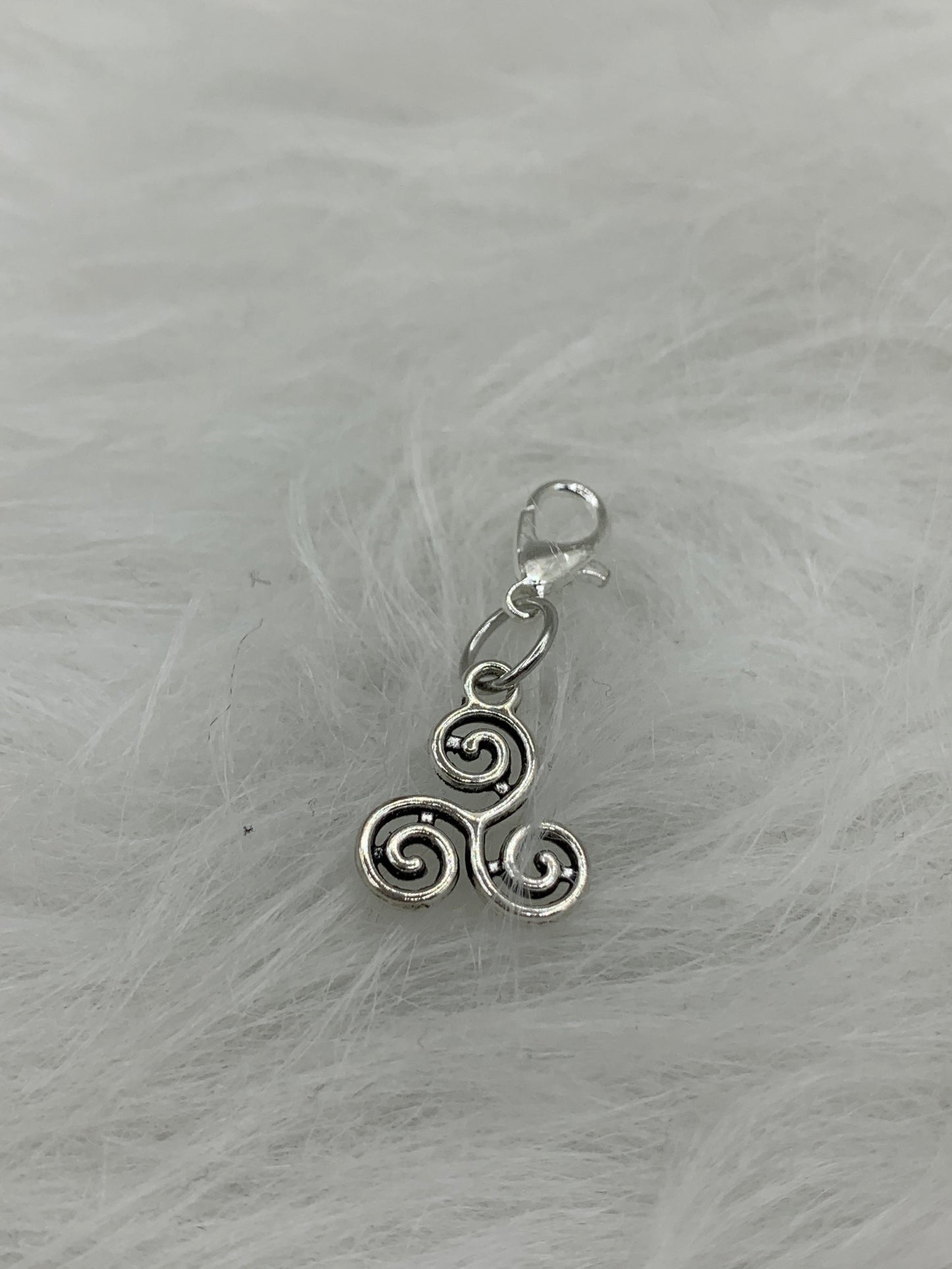 Charm - Triquetra Knot - Northern Magick Supplies